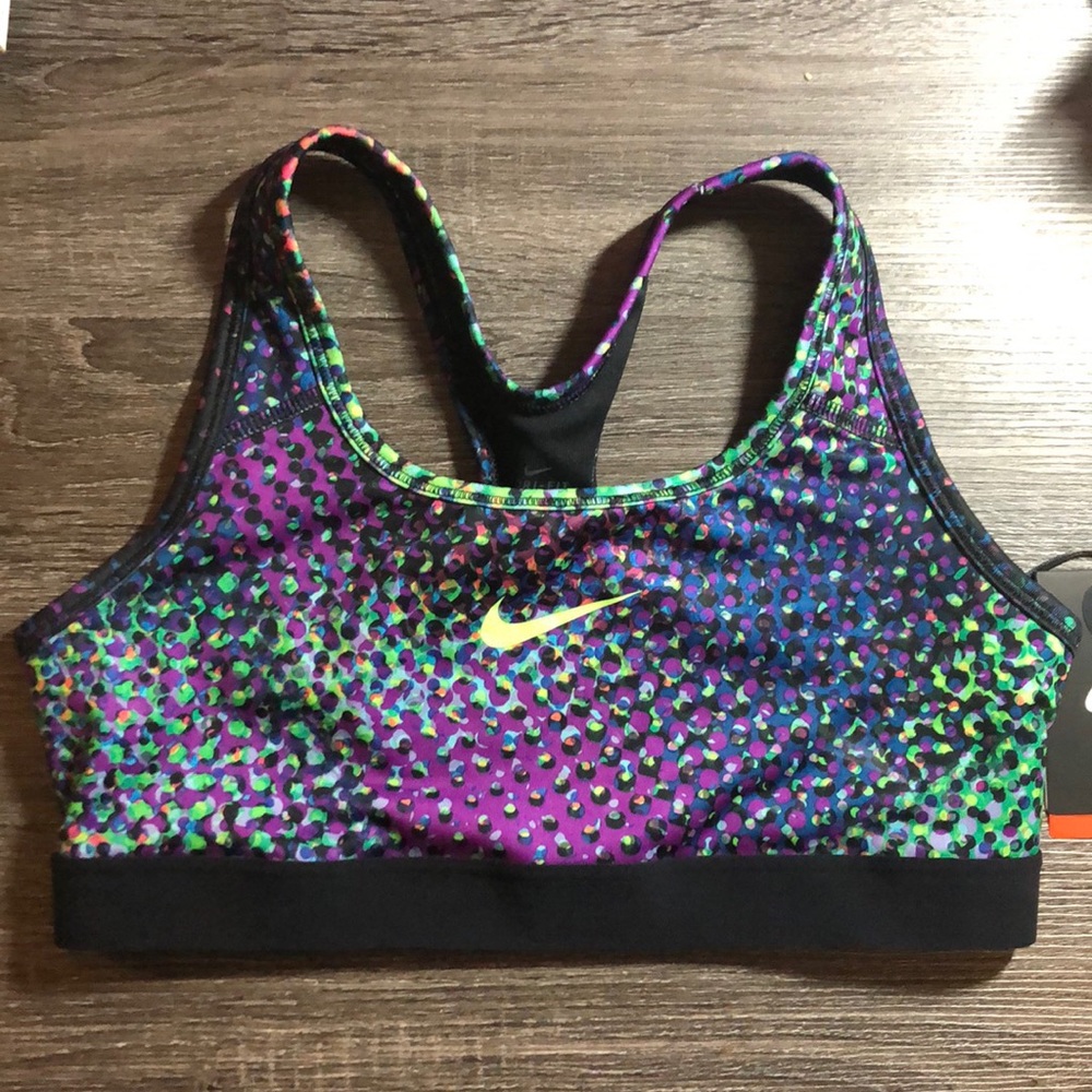 Nike sports bra never worn